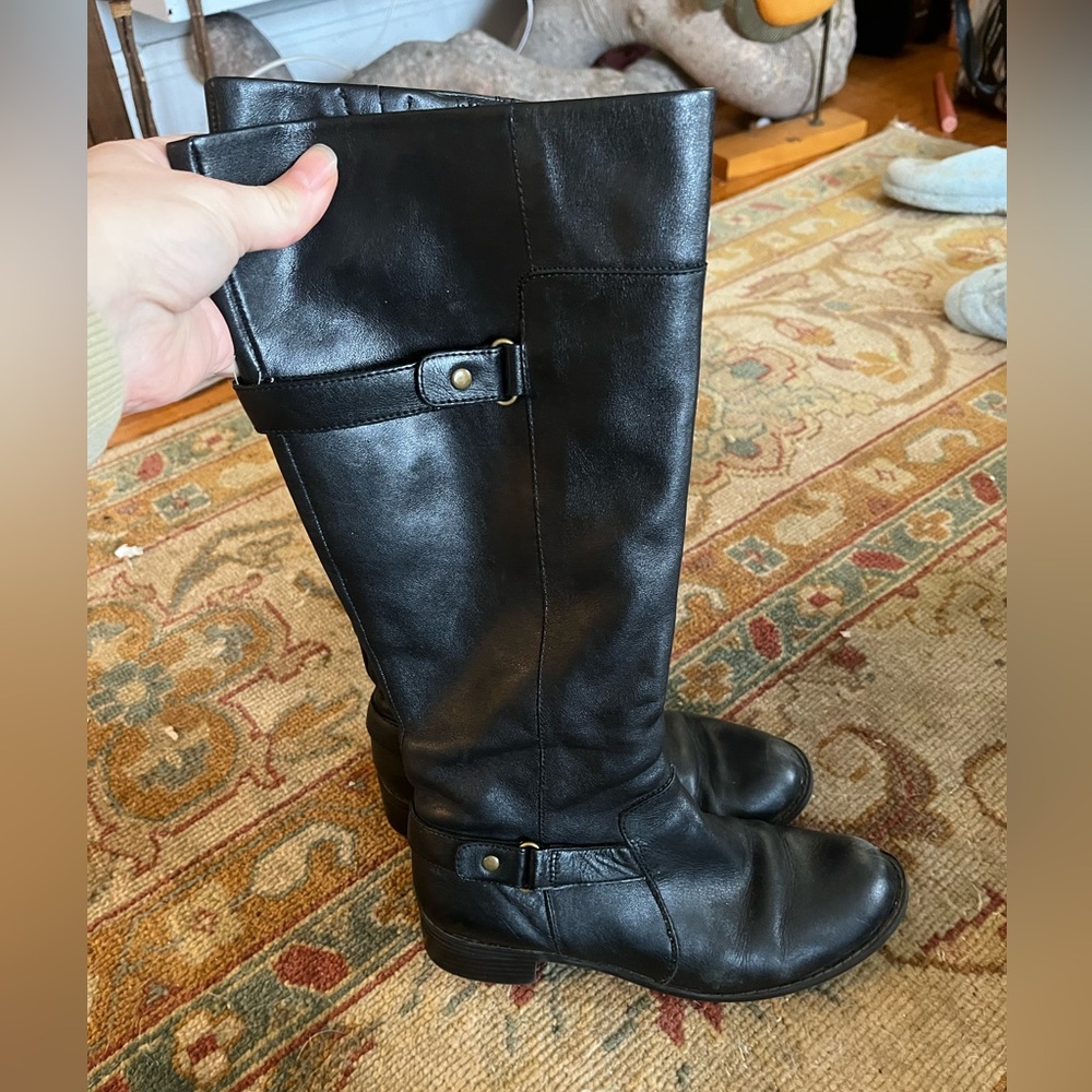Women’s Black Leather Boots size 6
